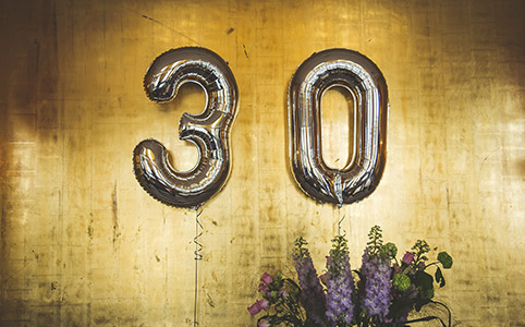 MAIOR CELEBRA 30 ANNI